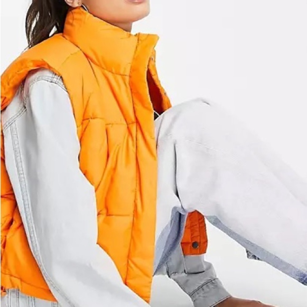 Neve like new super soft, warm and comfortable vest